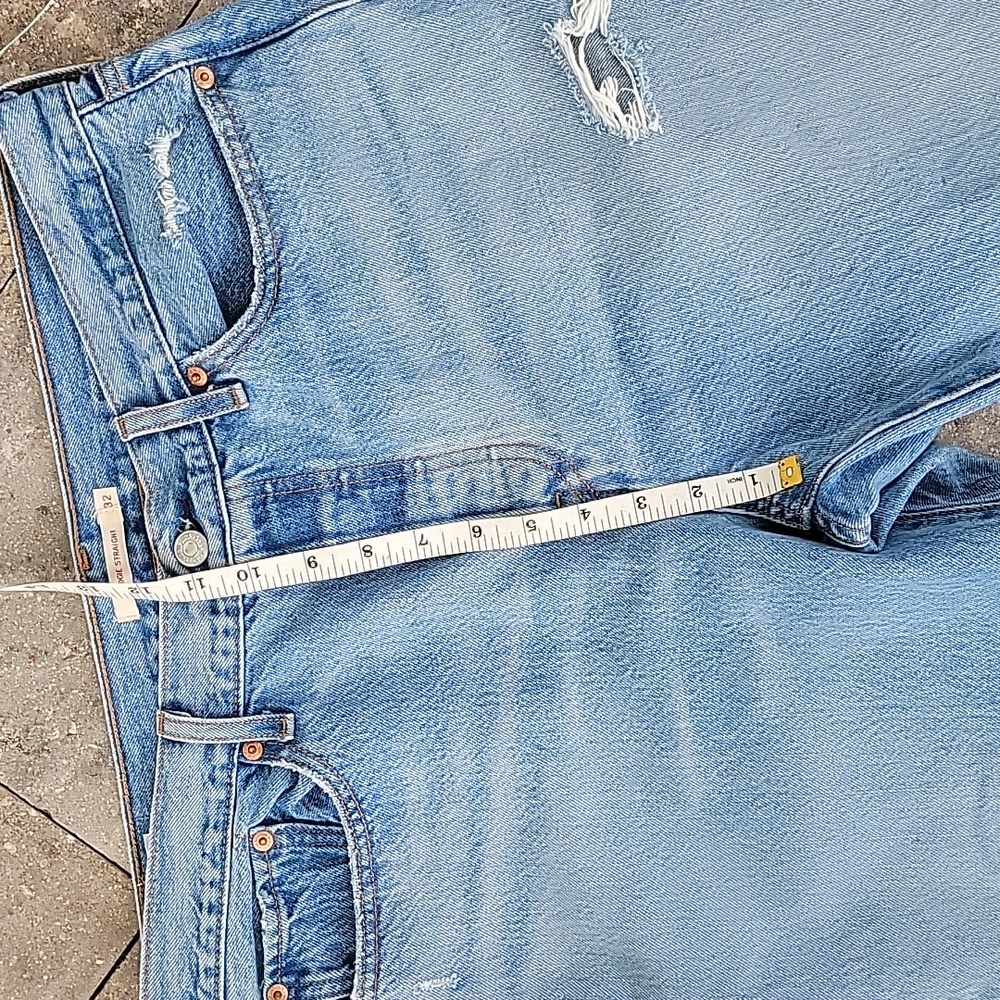 Levi's WEDGIE STRAIGHT High-Rise Light Wash Button Fly Jeans Sz 32 - Picture 7 of 12